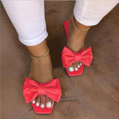 Spring/summer new 2022 outdoor flat leather bow non-slip beach lady slippers casual all-match fashion women sandals