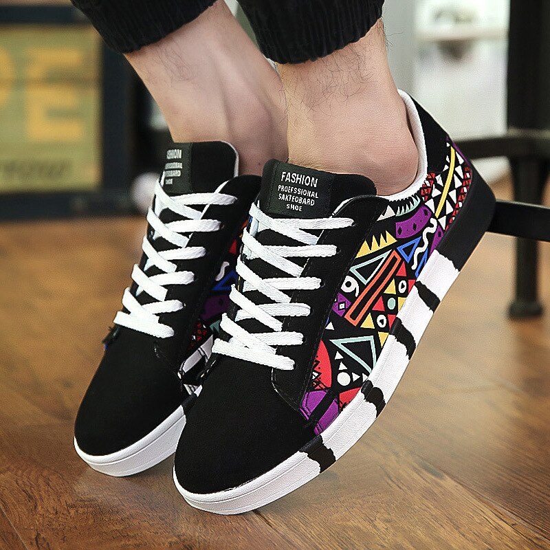 Summer Autumn Men Shoes Fashion Graffiti Men&#39;s Sneaker Lightweight Mens Casual Shoes Low Top Breathable Black Male Canvas Shoes