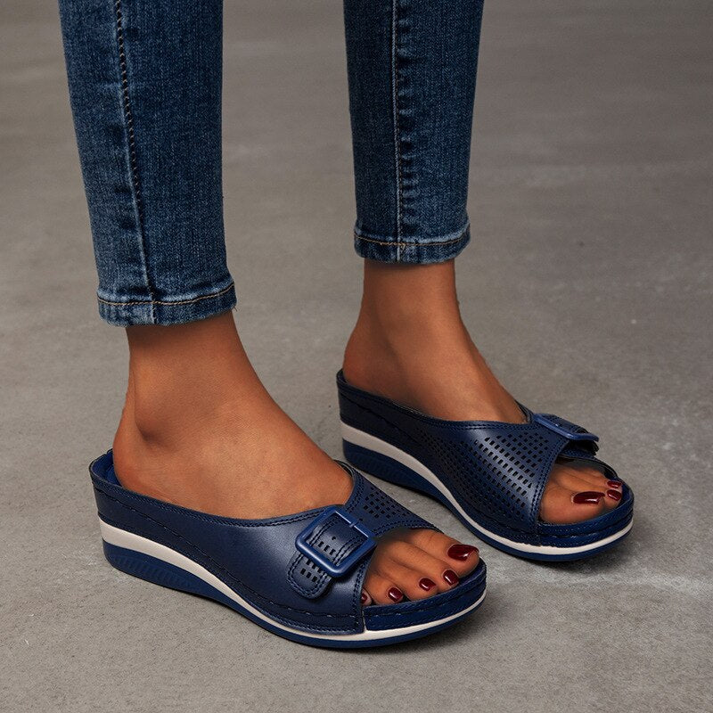 Women Slippers 2022 Summer Platform Wedge Sandals Women Outdoor Casual Beach Shoes Women Closed Toe Flat Slippers Plus Size 43